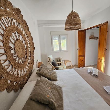 La Huerta Del Castillo Con Su Caz De Agua - Enjoy Life & Relax Castillo de Locubin Ngoại thất bức ảnh