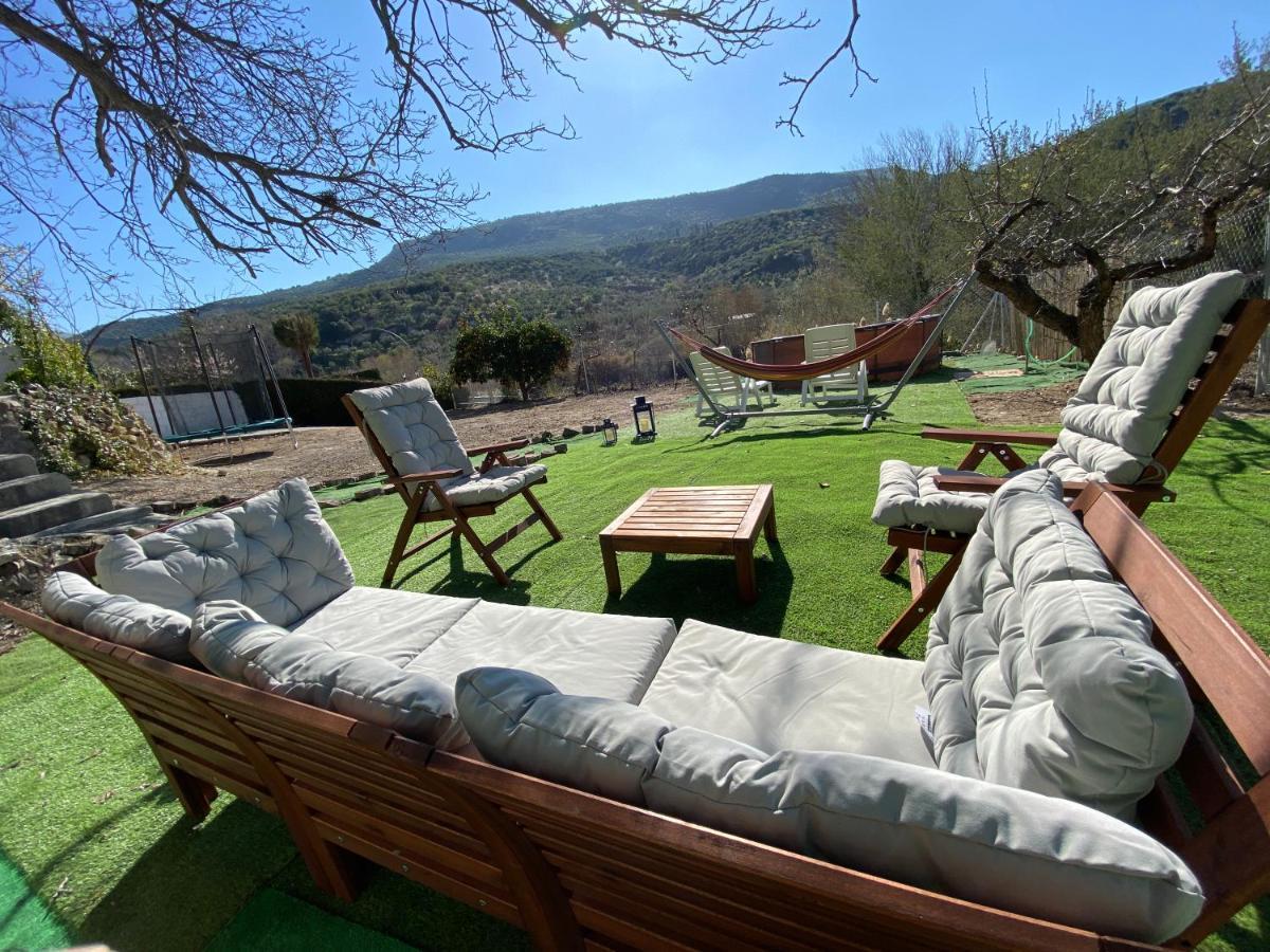 La Huerta Del Castillo Con Su Caz De Agua - Enjoy Life & Relax Castillo de Locubin Ngoại thất bức ảnh